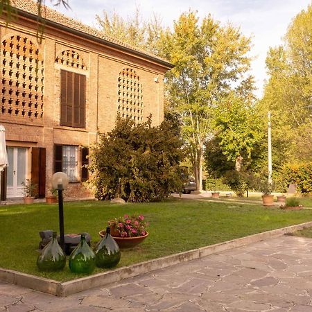 Apart-Agriturismo "La Colomba" Nizza Monferrato Εξωτερικό φωτογραφία