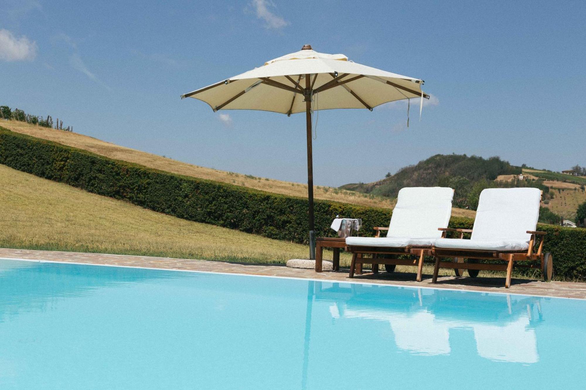 Apart-Agriturismo "La Colomba" Nizza Monferrato Εξωτερικό φωτογραφία
